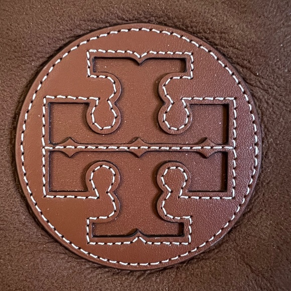 Tory Burch Perry Bombe Shearling Mini Bag in Classic Cuoio - Picture 2 of 13